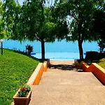 морски джулай морнинг - July Morning Sea View
