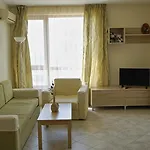 морски джулай морнинг - July Morning Sea View *