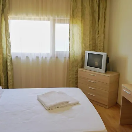 морски джулай морнинг - July Morning Sea View *