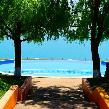 морски джулай морнинг - July Morning Sea View Апартамент *