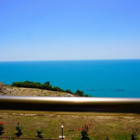 морски джулай морнинг - July Morning Sea View *