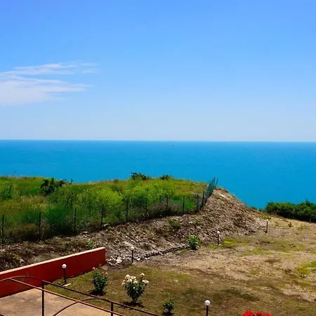 морски джулай морнинг - July Morning Sea View Kavarna