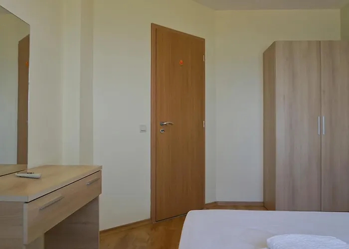 морски джулай морнинг - July Morning Sea View Apartamento